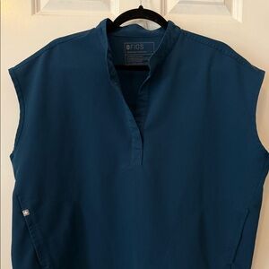 Figs Rafaela Scrub Top Deep Reef blue size L